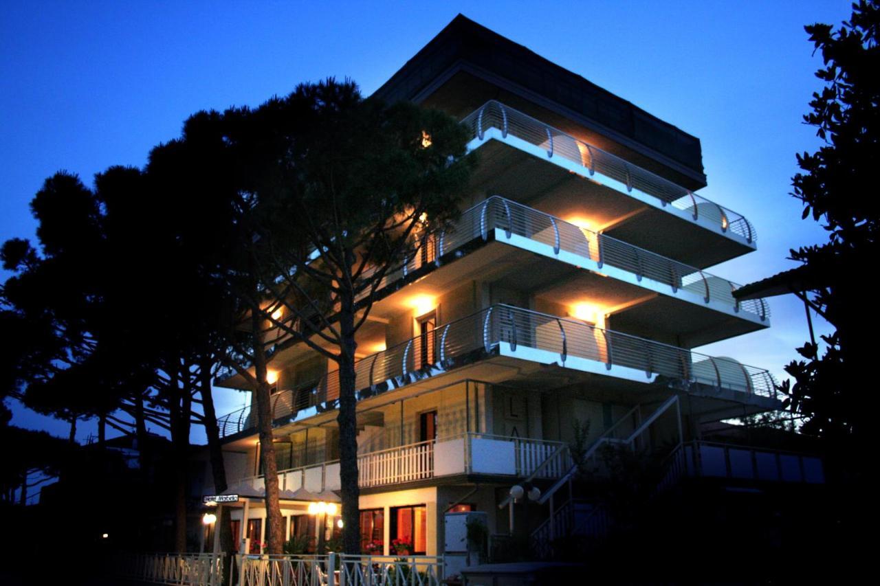 Hotel Marbella Cervia Esterno foto