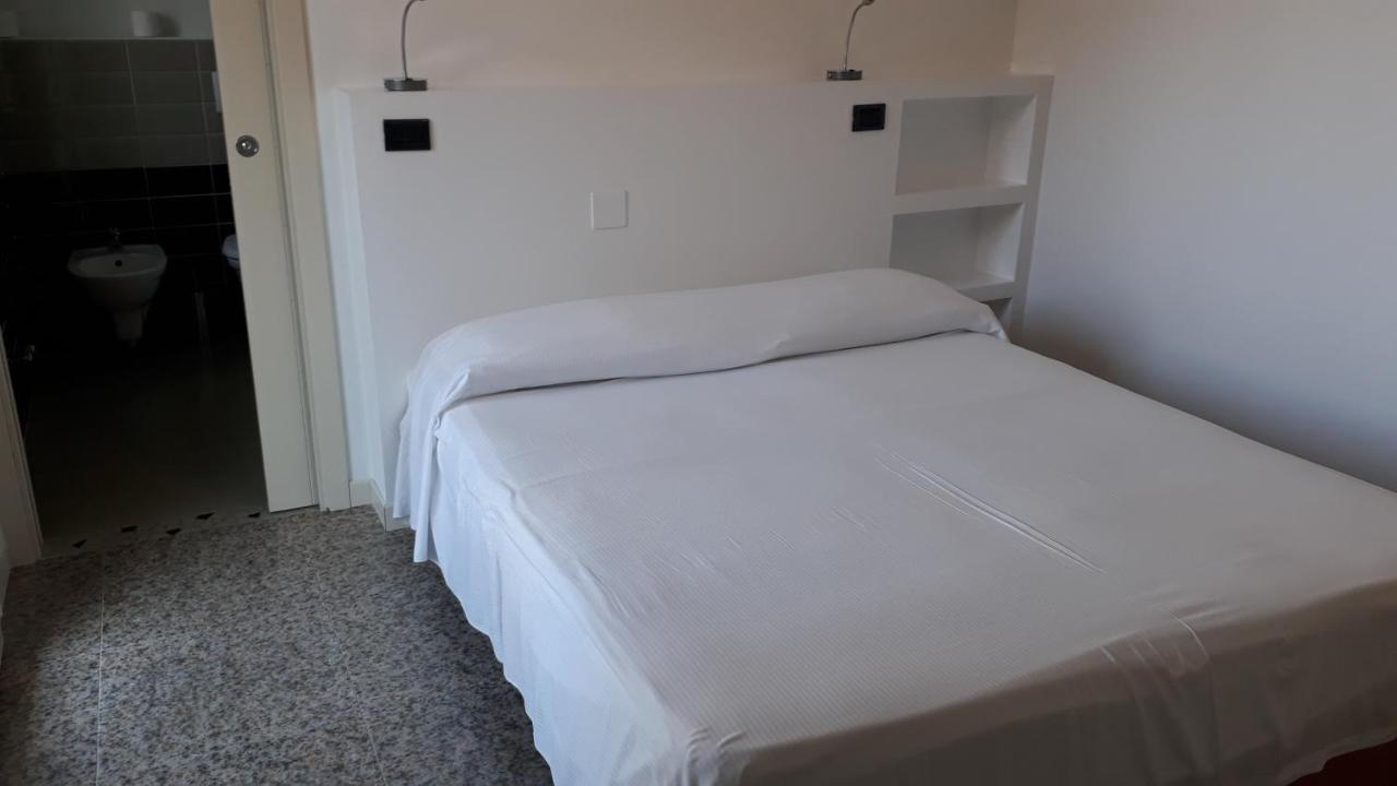 Hotel Marbella Cervia Esterno foto