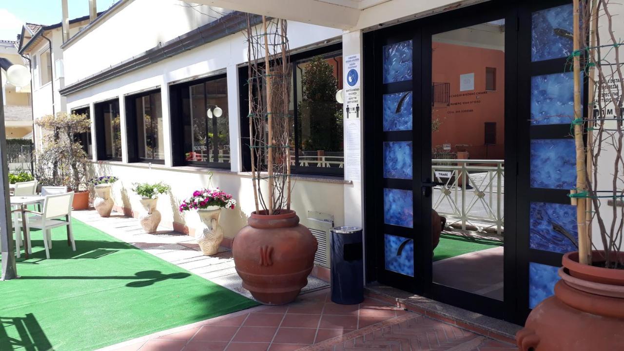 Hotel Marbella Cervia Esterno foto
