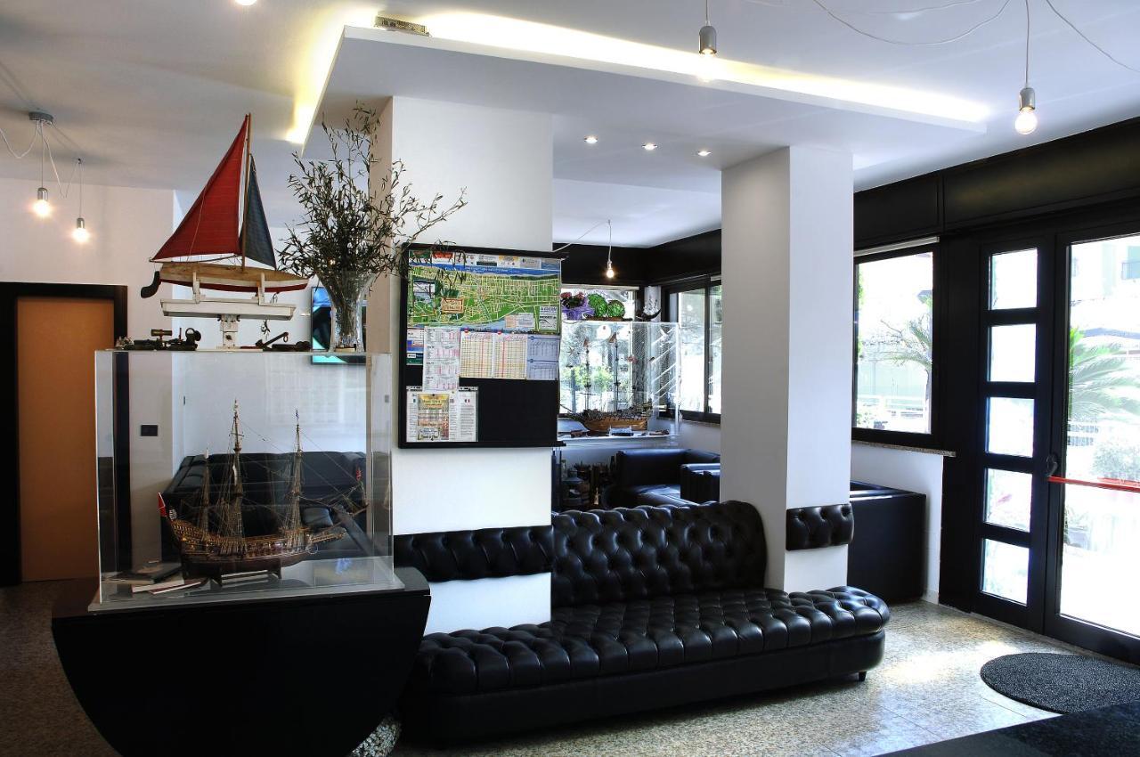 Hotel Marbella Cervia Esterno foto