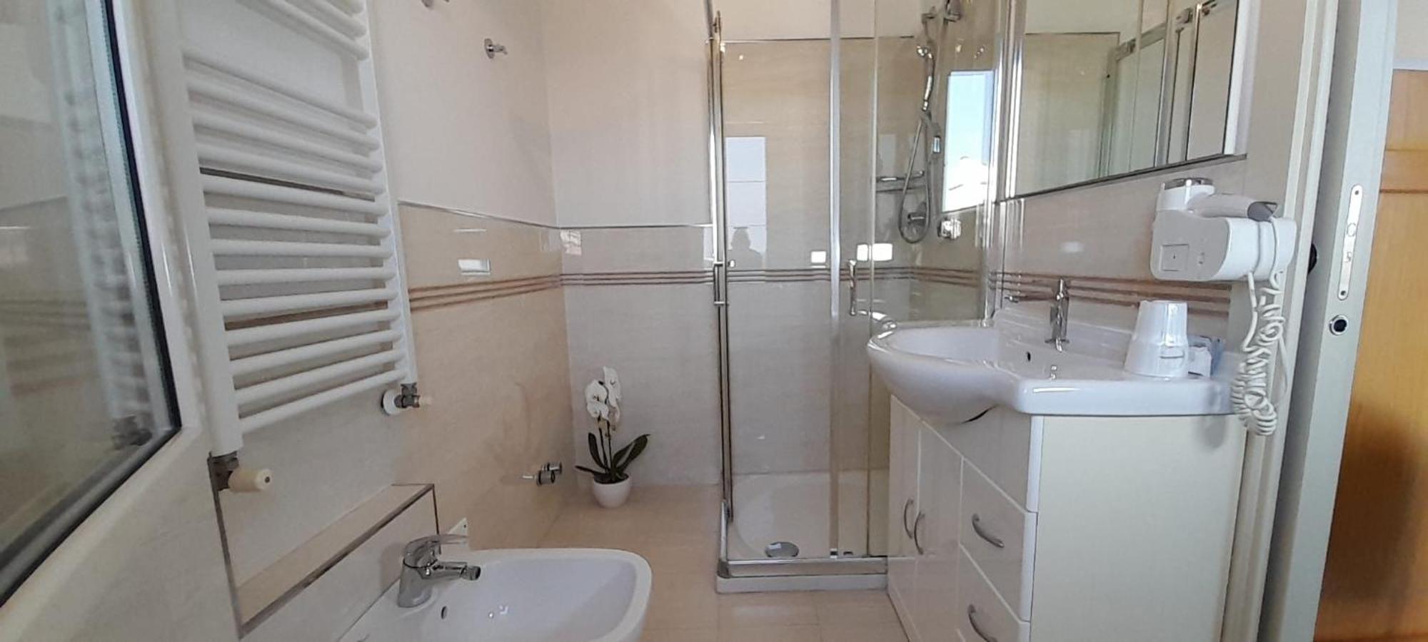 Hotel Marbella Cervia Esterno foto